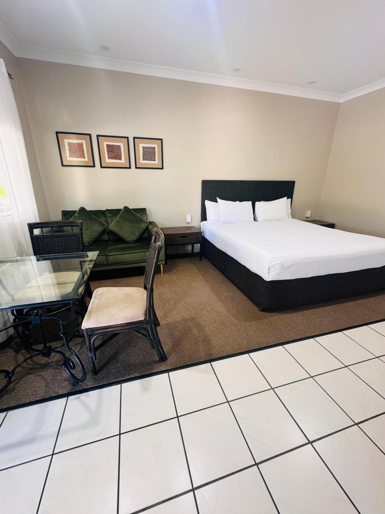 Best Western Bungil Creek Motel Roma Exterior photo